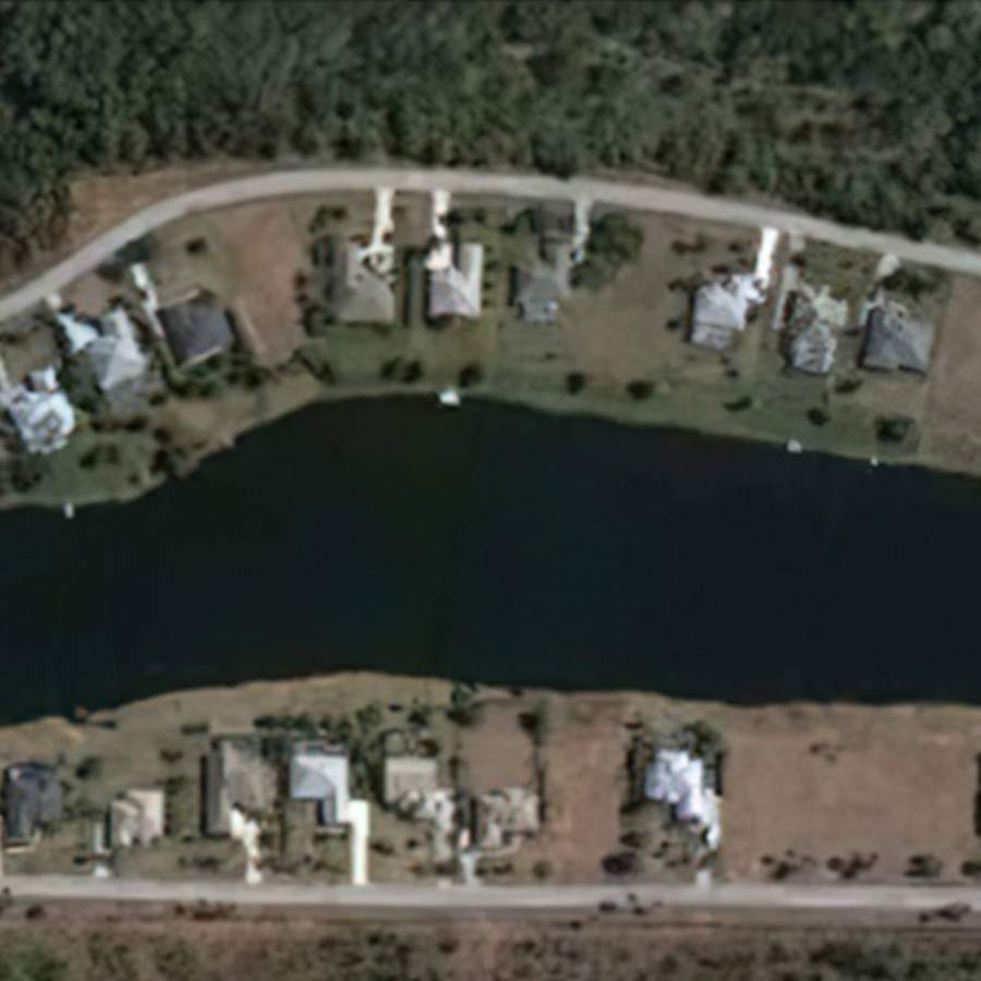 [caption: Fischer Lake</br / />Island] Fischer Lake Island