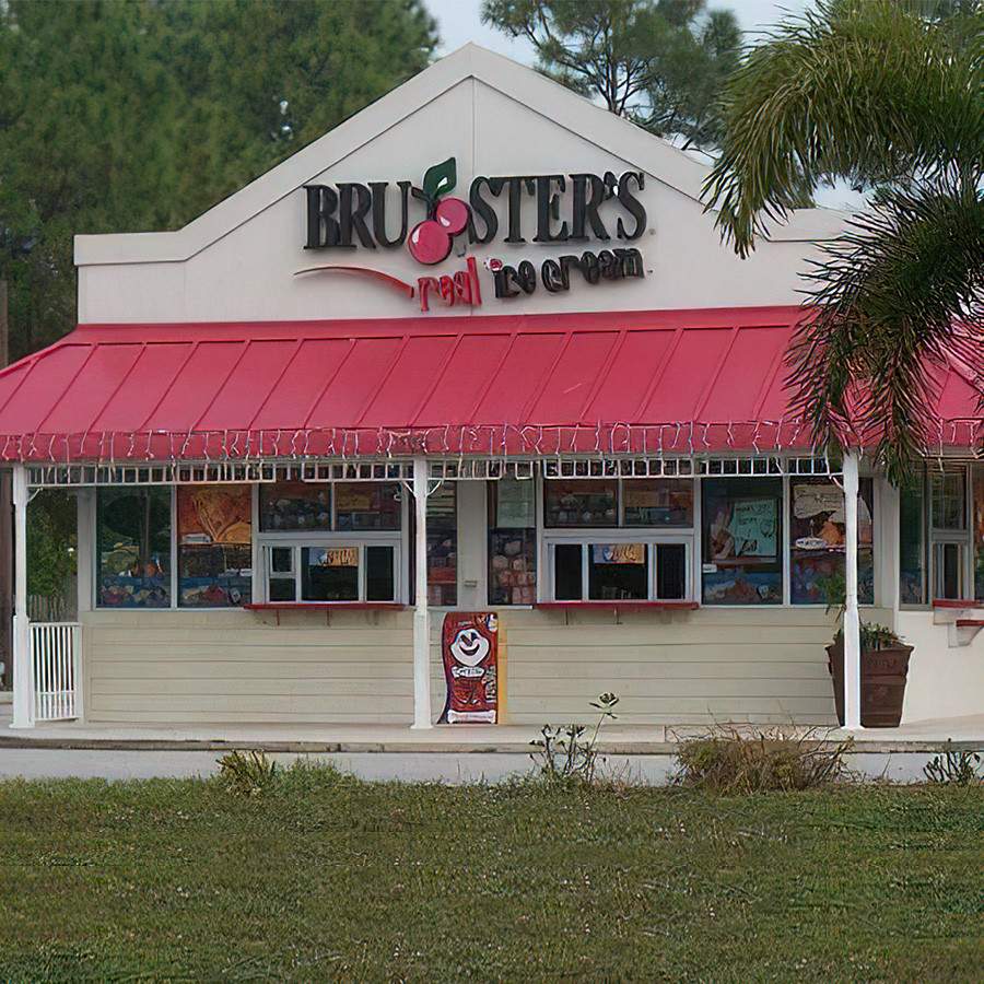 Bruster's Ice Cream Vero Beach, FL front view of the building